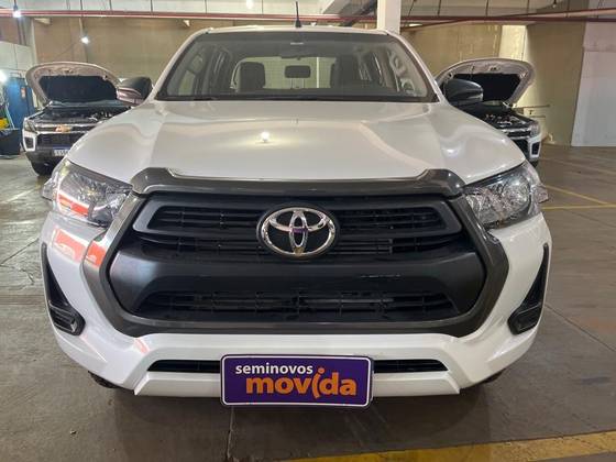 TOYOTA HILUX 2.8 D-4D TURBO DIESEL CD POWER PACK 4X4 AUTOMÁTICO